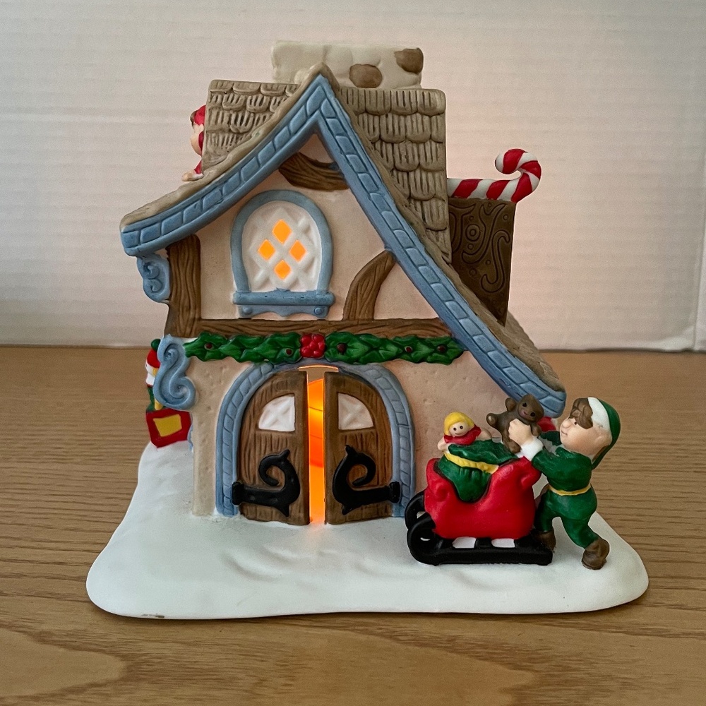 Partylite Christmas Village Candle Holder Santas Workshop Elves House Tea Light